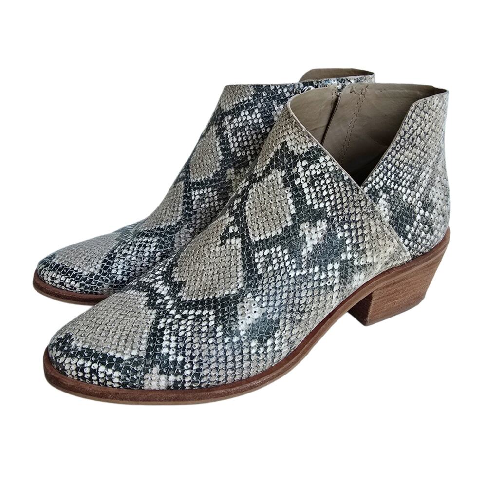 Snake Print Booties Vince Camuto Arendara Size 10 Gray Cream Leather Side Zip